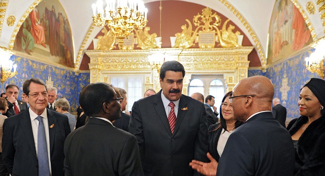 Maduro y Cilia con el presidente de Suráfrica Jacob Zuma / Foto EFE-Ria Novosti 