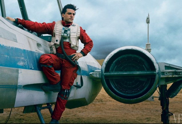 Poe Dameron (Oscar Isaac) desmontando su X Wing