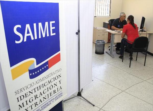Cinco funcionarios del Saime fueron detenidos por extorsión en gestión de pasaportes