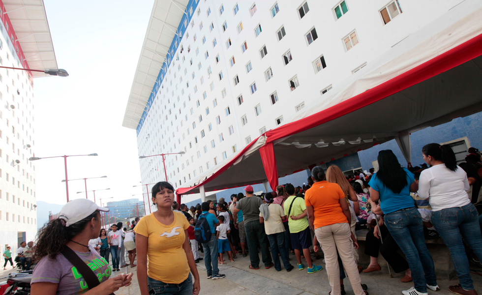 Conflictos de convivencia fomentan violencia en torres de la Misión Vivienda