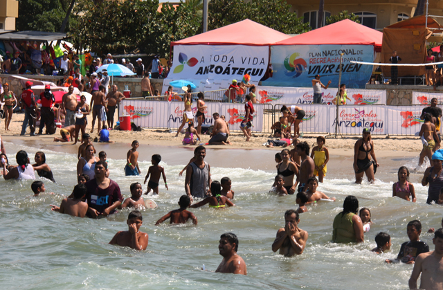 300 mil temporadistas han disfrutado de las playas en Anzoátegui (Fotos)