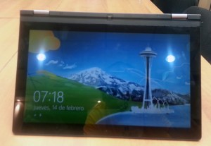 Review: Lenovo IdeaPad Yoga 13 ¿Tablet, Ultrabook o Mini All-InOne? (FOTOS)