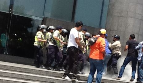 Veppex rechaza las agresiones realizadas por la policía y GN en contra de estudiantes