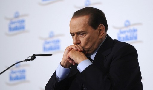 Berlusconi insiste en que la única solución es un gobierno de unidad nacional