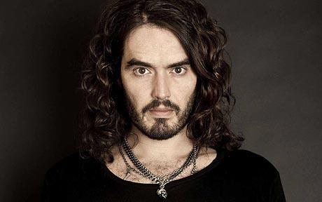 Russell Brand bromeó sobre matrimonio fallido con Katty Perry