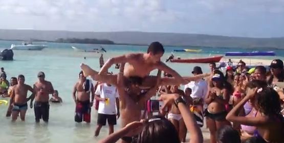 En Cayo Paiclá también hubo show el Domingo de Resurreción (Video)