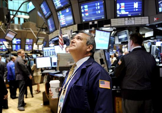 Wall Street reporta con el cierre más bajo registrado desde mayo del 2012