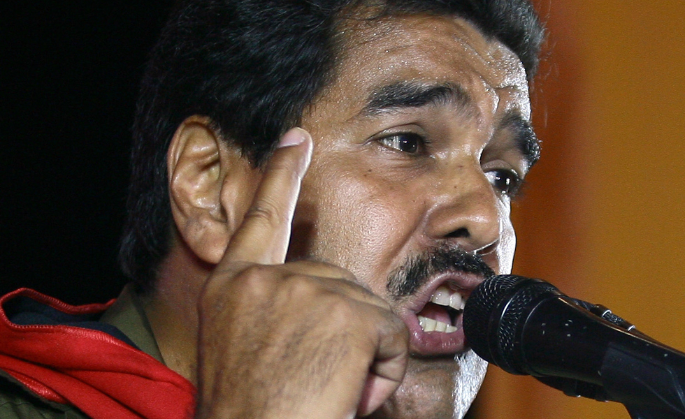 Maduro llama a consulta a embajador en Lima