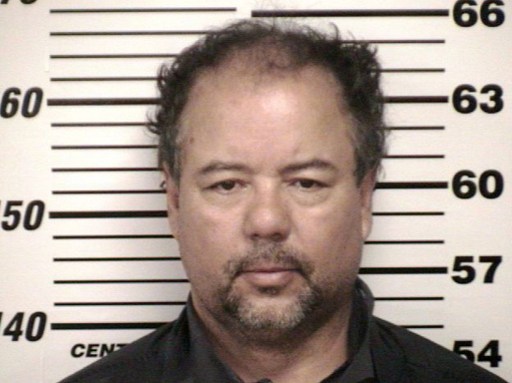 El FBI compara el ADN de Ariel Castro para saber si secuestró a más jóvenes