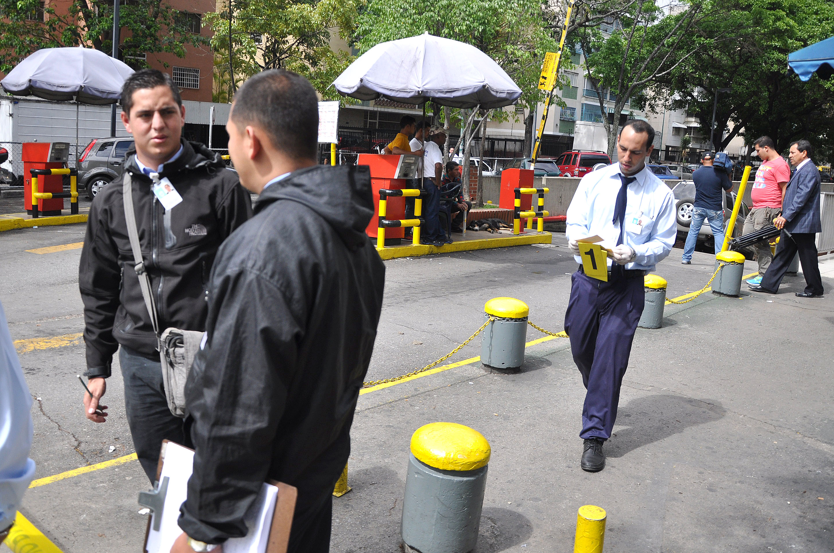 Asesinan a hombre en la salida del centro comercial Bello Campo (Fotos + Video)