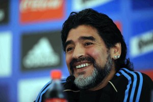 Maradona comentará el Mundial de Fútbol para Telesur