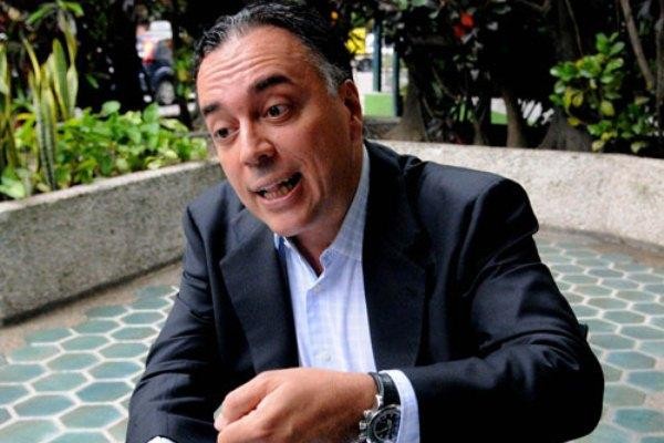 “No hay suficientes dólares en el Banco central porque Pdvsa entrega muy pocas divisas”