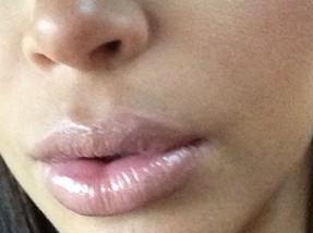 La sexy boca de Kim Kardashian (Foto + Qué rico)