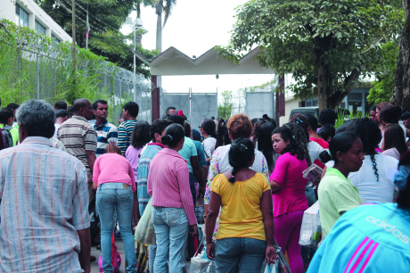 Lucha en pabellones del Inof terminó con varias internas heridas