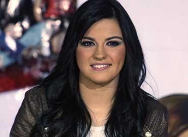 Maite Perroni muestra nueva faceta