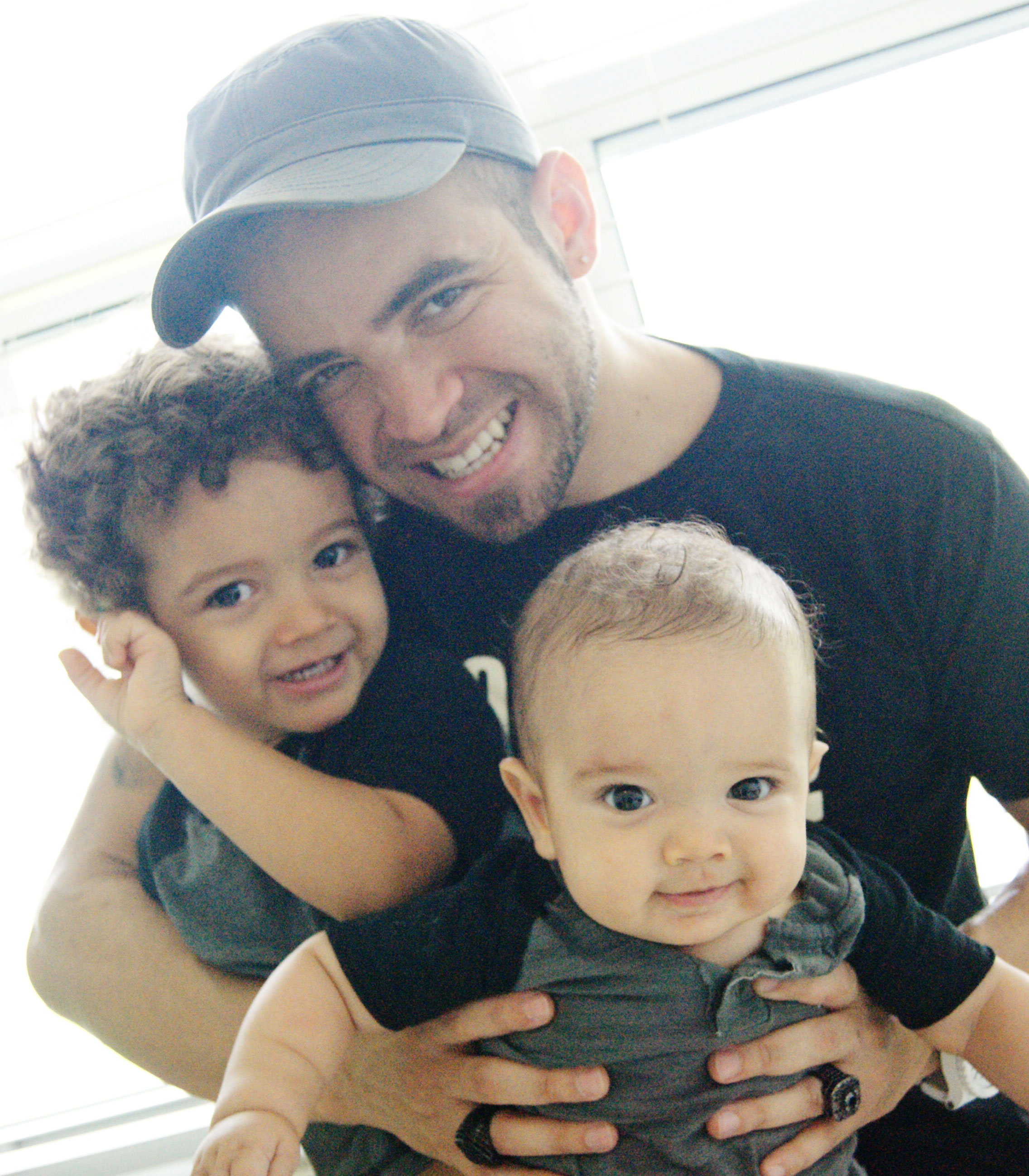 Así es el cantante Nacho como padre (Foto + Qué tierno)