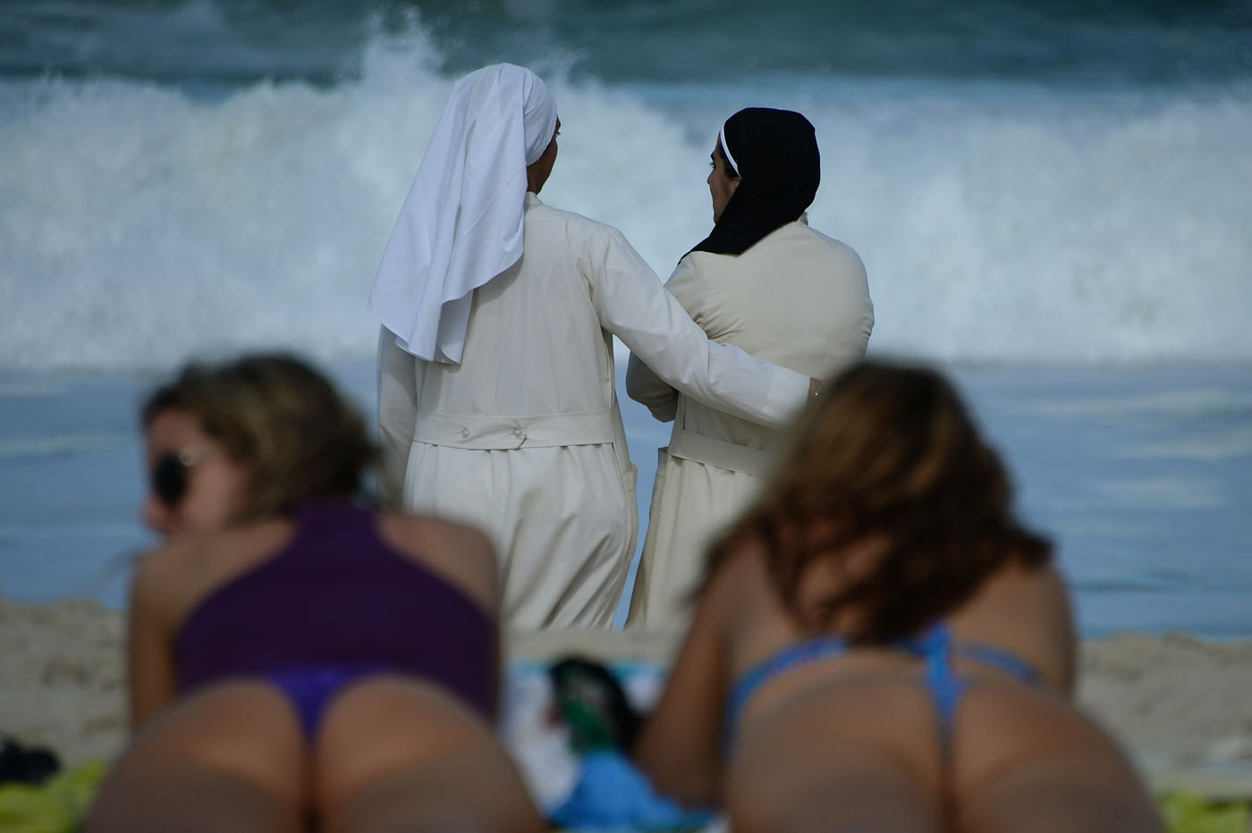 Las dos caras de Copacabana (Fotos)