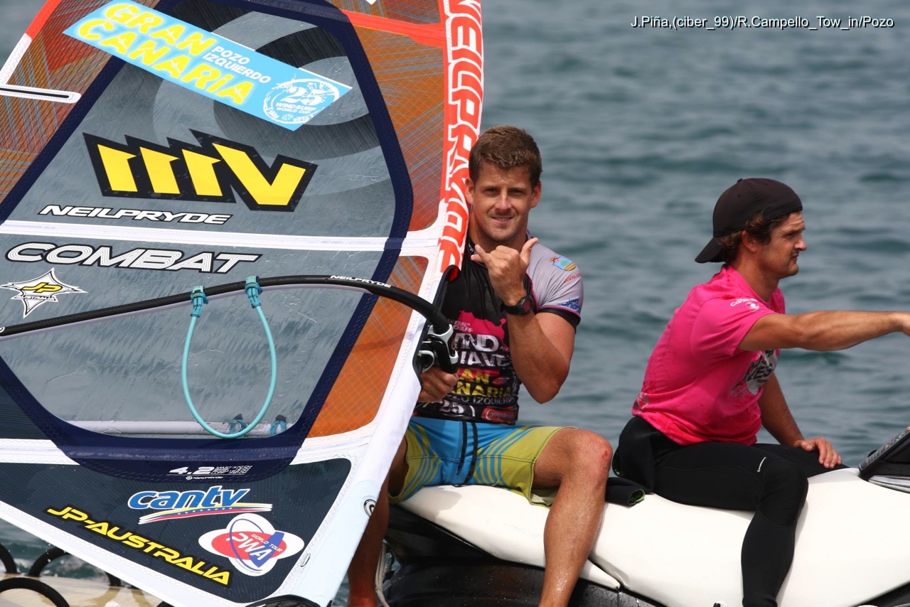 Ricardo Campello hacia la conquista del windsurf en olas