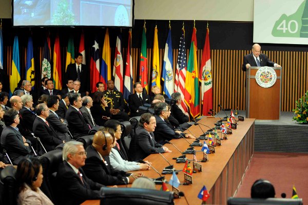 El infierno de los diplomáticos de la OEA, la Unasur y la Celac