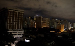 Crisis eléctrica compromete inversiones extranjeras en Venezuela