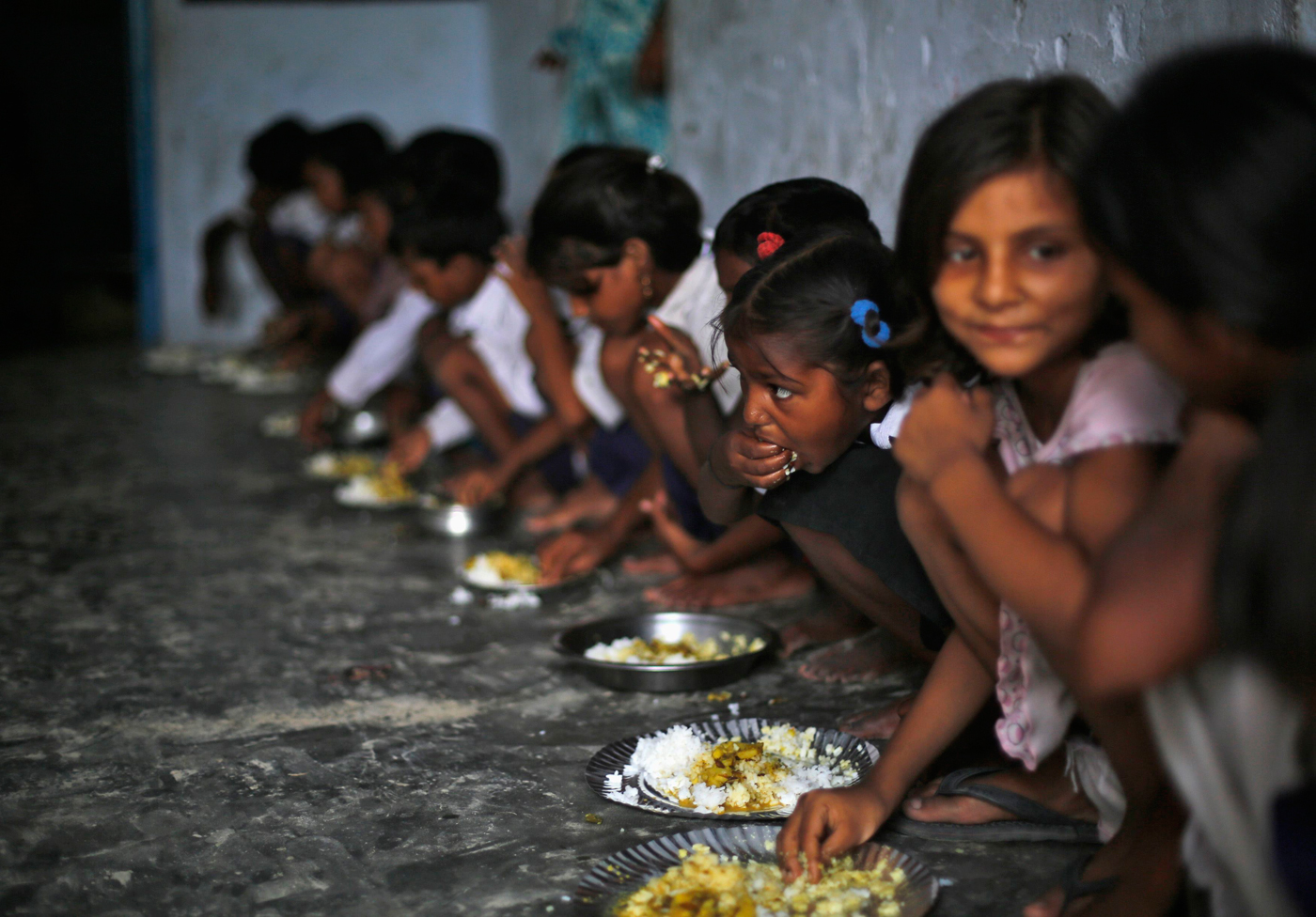 Intoxicados otros 20 estudiantes tras comer en un colegio de India