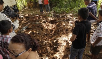 Mataron a hombre y lo enterraron en el patio de una casa