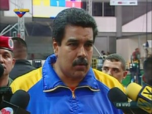Maduro amenaza a Ravell por publicación de un cable noticioso sobre Posada Carriles