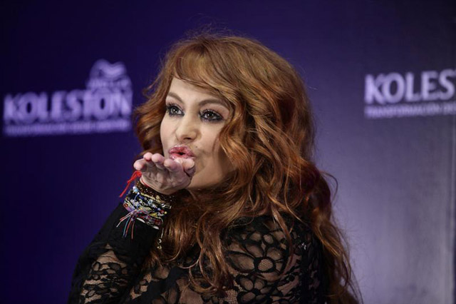 De “chica dorada” a pelirroja: Paulina Rubio dice no tener miedo a los cambios (Fotos)