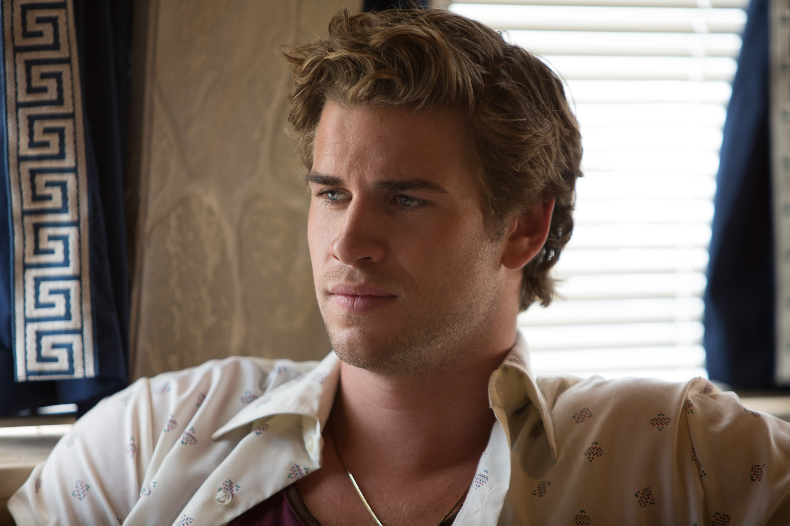 Amigos de Liam Hemsworth le recomiendan alejarse de Miley Cyrus