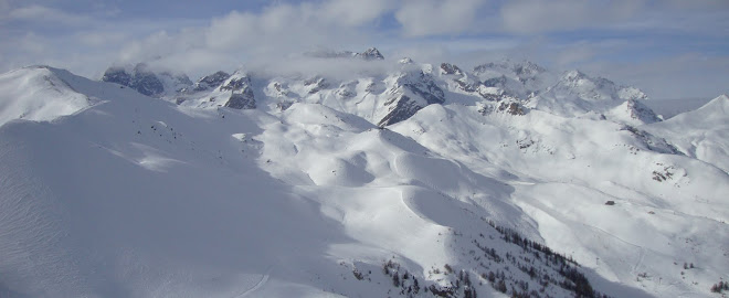 Dos montañistas mueren tras caer por un glaciar en Francia