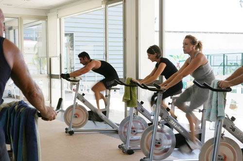 Esto es lo que te ayuda a quemar grasa en el gimnasio