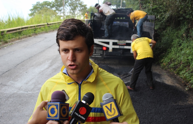 Elías Sayegh pone en marcha el plan “Calles Sin Huecos” en El Hatillo