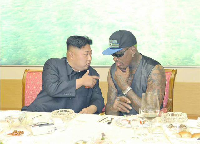 Dennis Rodman viaja para jugar baloncesto con Kim Jong-un en su cumpleaños