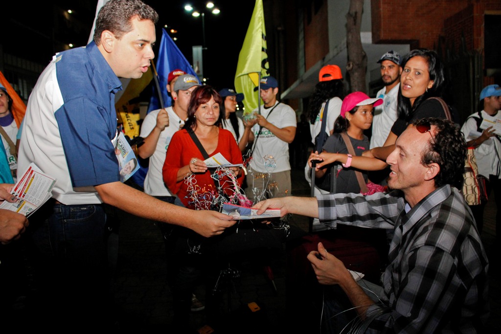 Ecarri: Comerciantes en Caracas luchan contra el desabastecimiento y el asedio de la Alcaldía