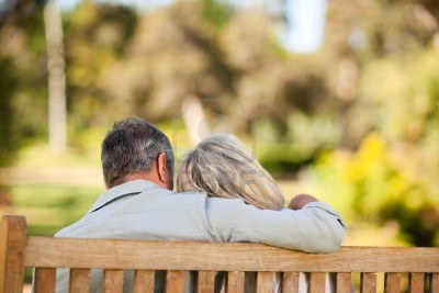 Una anciana le fractura ambas piernas al ladrón que asaltó a su esposo