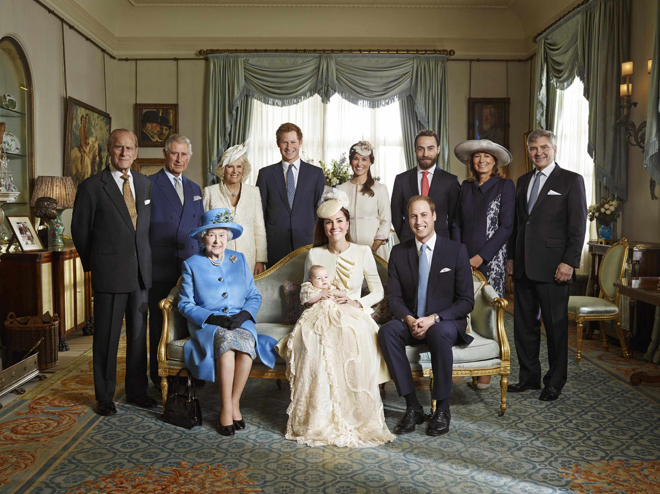 Isabel II y sus tres herederos en una foto histórica