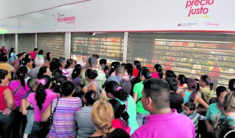 La violencia hace cola en el mercado