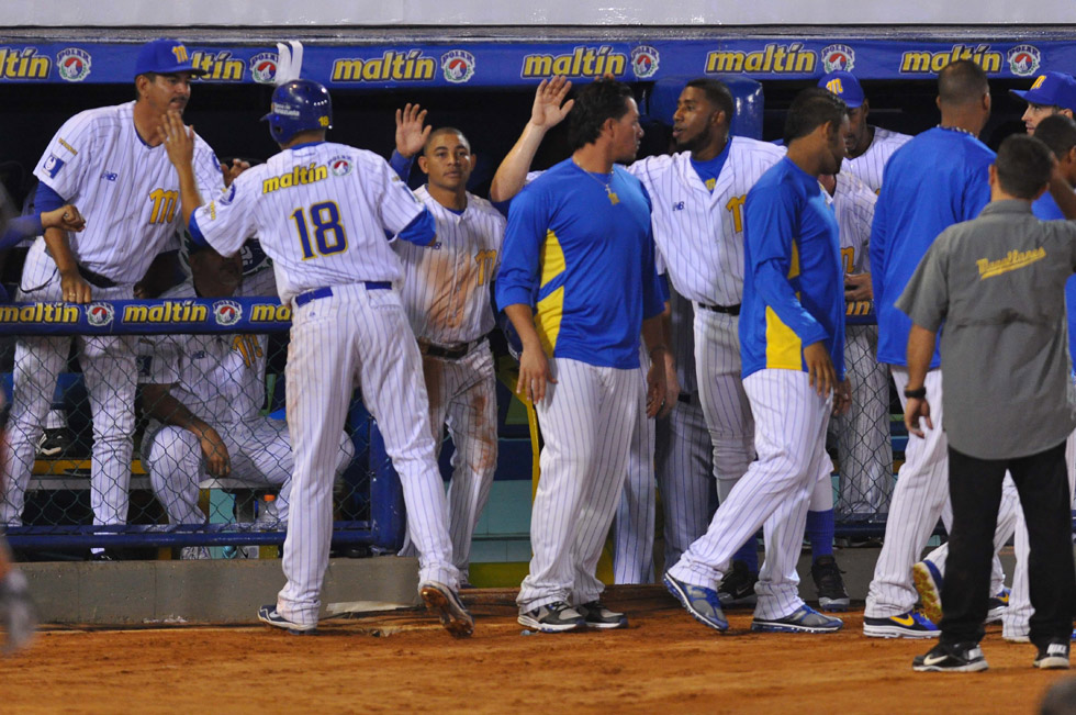 Magallanes se adueña del liderato en solitario