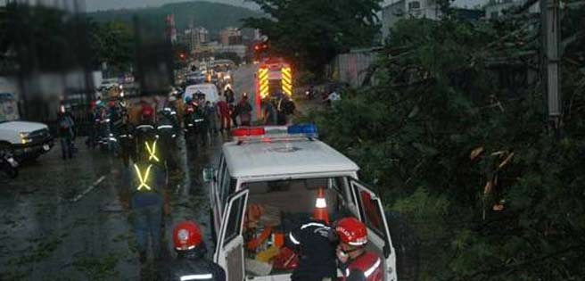 Dos fallecidos dejan fuertes lluvias en Aragua