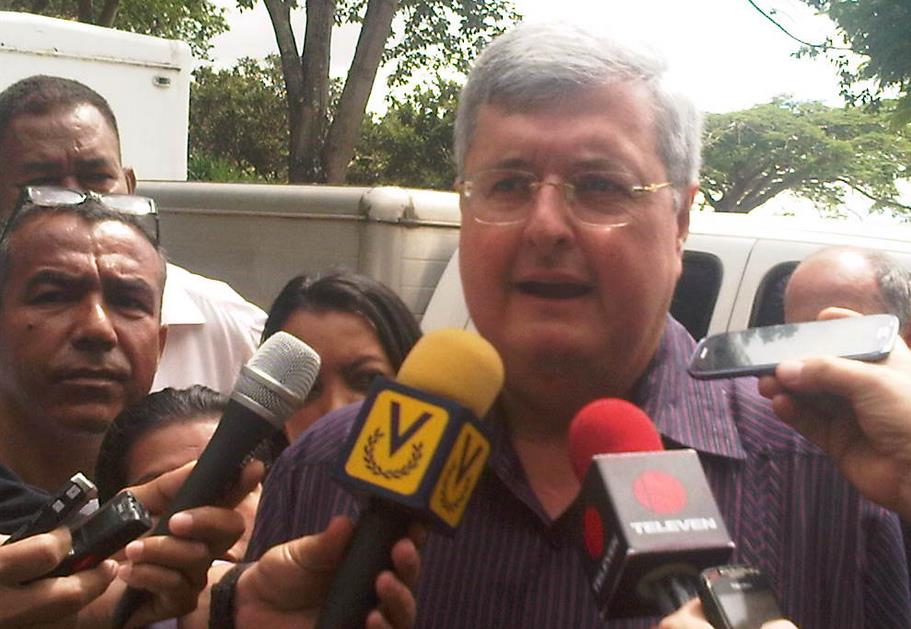 Contreras: Maduro busca culpar a países extranjeros de los fracasos de su gestión