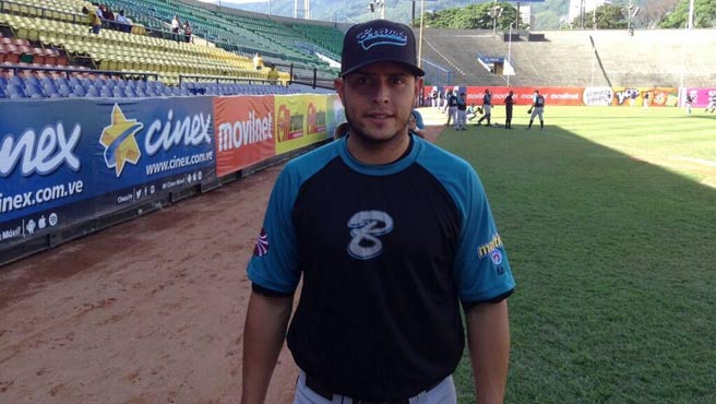 Carlos Rivero se uniformó con Bravos de Margarita