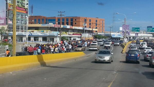 Consumidores agredieron a empleados de tienda de electrodomésticos en Anzoátegui