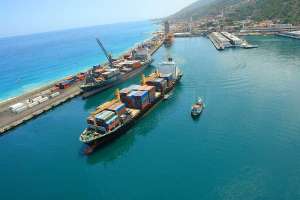 Actividad de puertos disminuyó 17,6 % debido a falta de dinamismo en exportaciones