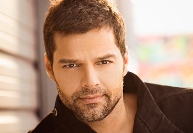 Ricky Martin nos habla desde su cama (Vídeo)