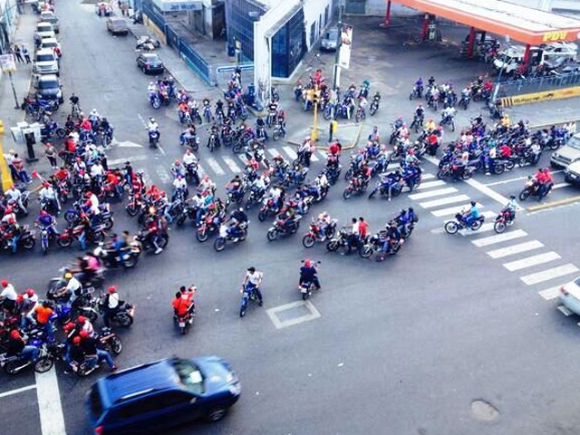 ¿Aló Plan República? Quién le pone orden a estos motorizados