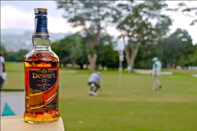 Dewar’s celebró con dos copas el talento del golf nacional