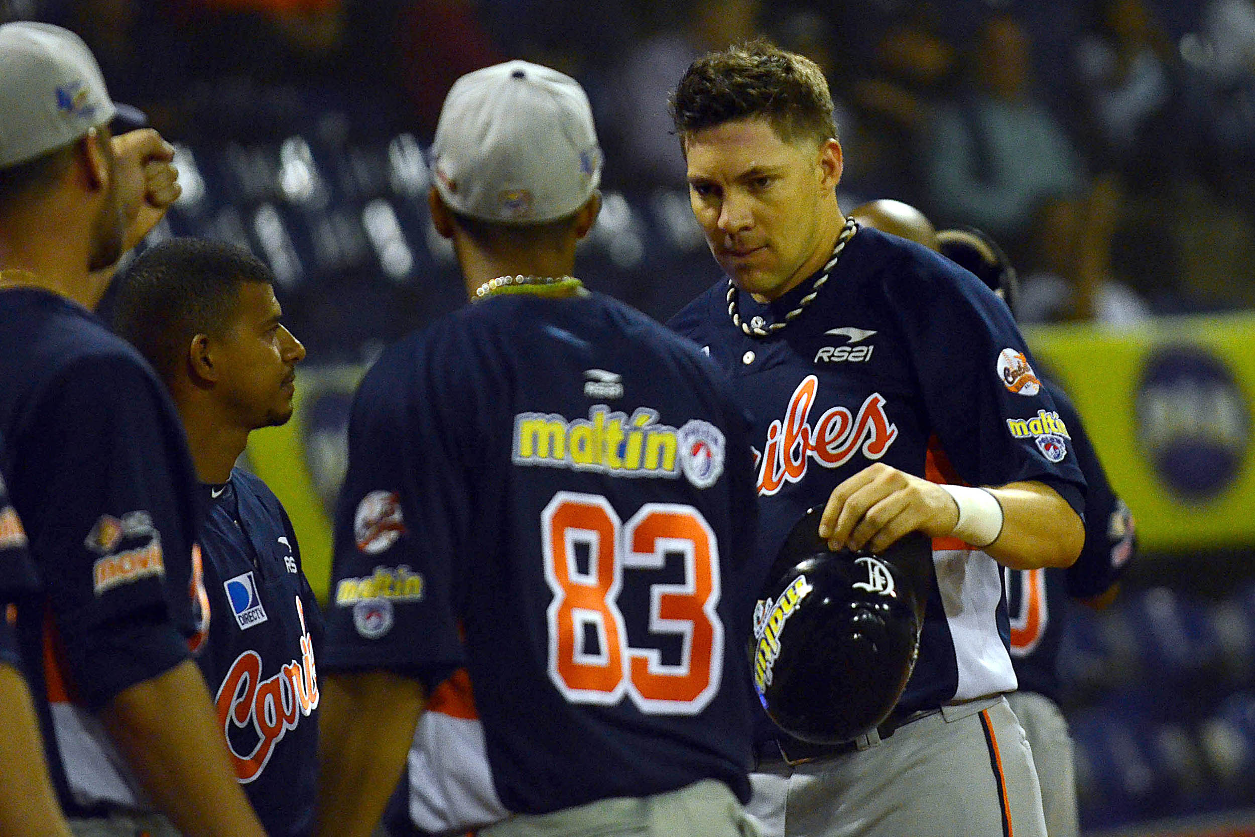 Caribes vence al Caracas y sigue mandando en la LVBP(Fotos)