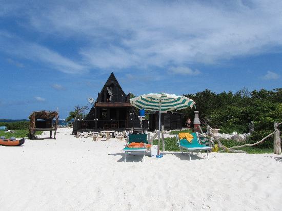 Esta es una de las posadas que demolerán en Los Roques