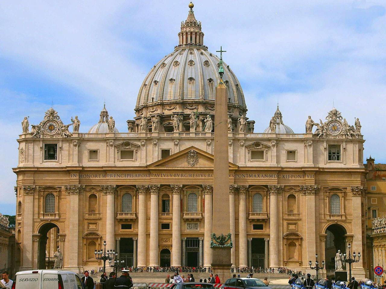 El Vaticano sancionó a otros dos obispos polacos por encubrir abusos sexuales