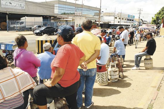 Reportan retraso en distribución de bombonas